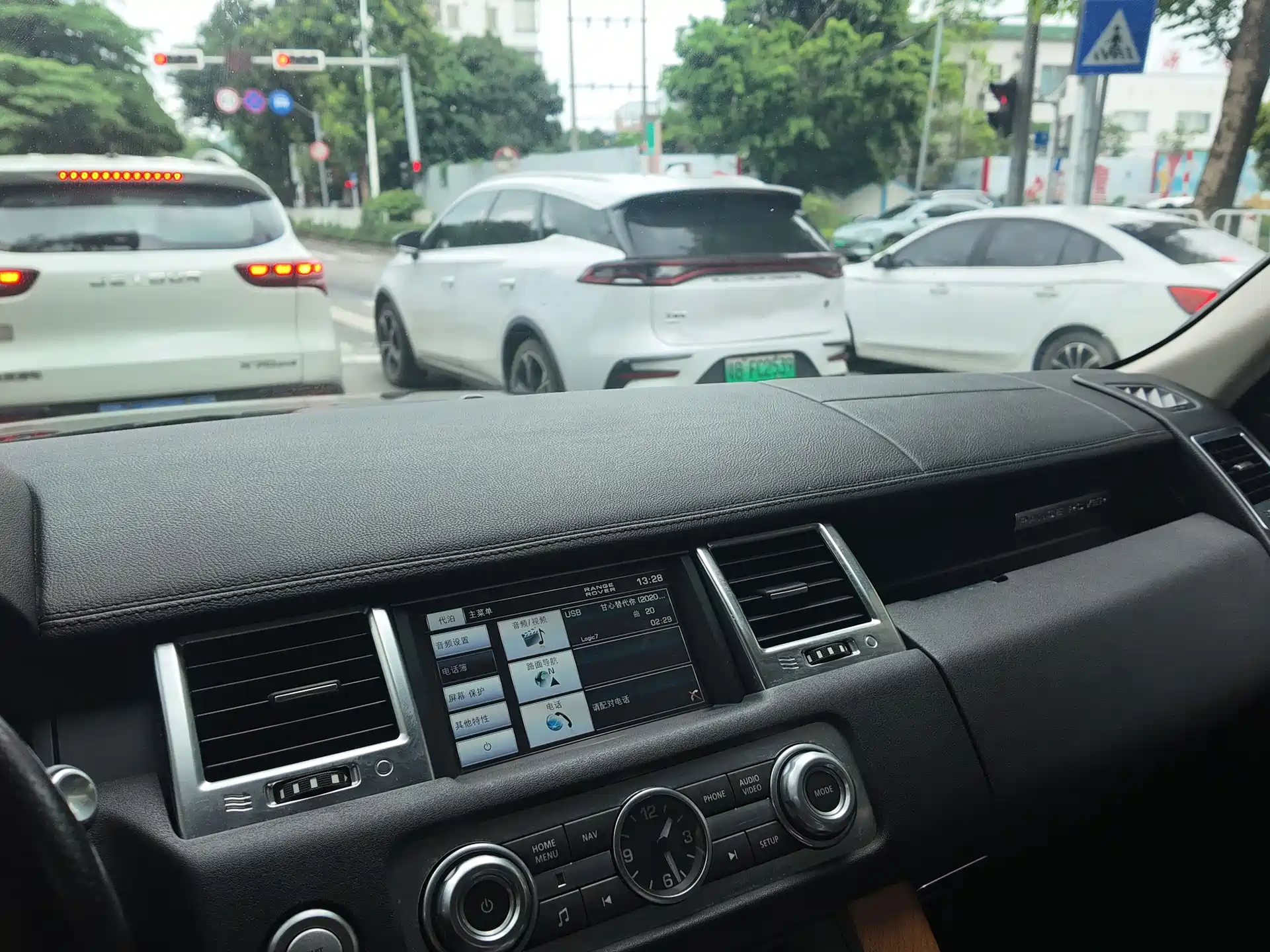 صورة 55 - Land Rover Range Rover Sport