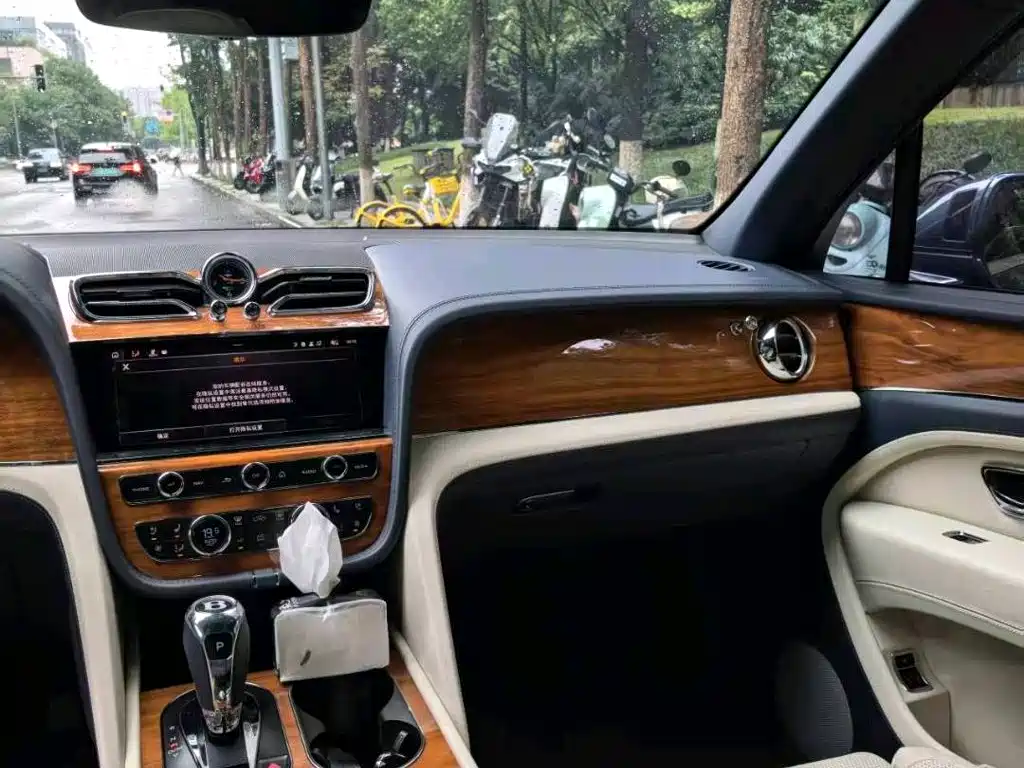 Bentley Bentayga 2024 2024 4.0T V8 Long Wheelbase