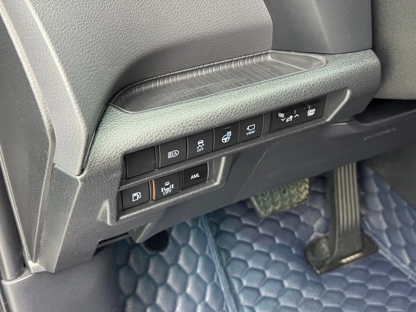 Toyota Sienna 2021 2.5L Hybrid Platinum Edition фото 10