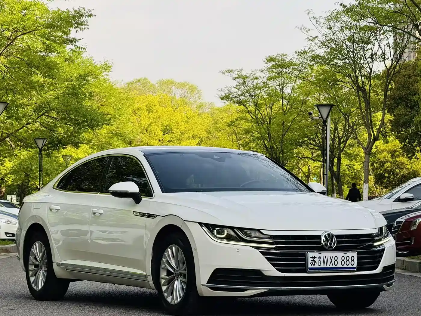 Volkswagen FAW-Volkswagen CC 2019 330TSI Charm Edition China VI фото 3