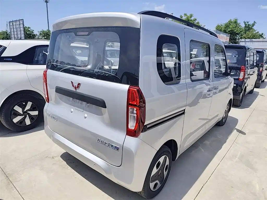 Wuling Motors Wuling Zhiguang NEV 2026 2025 Model Comfort