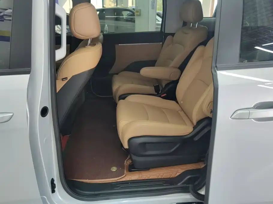 Wuling Motors Xingguang 730 New Energy 2025 2025 Model Plug-in Hybrid Base Version