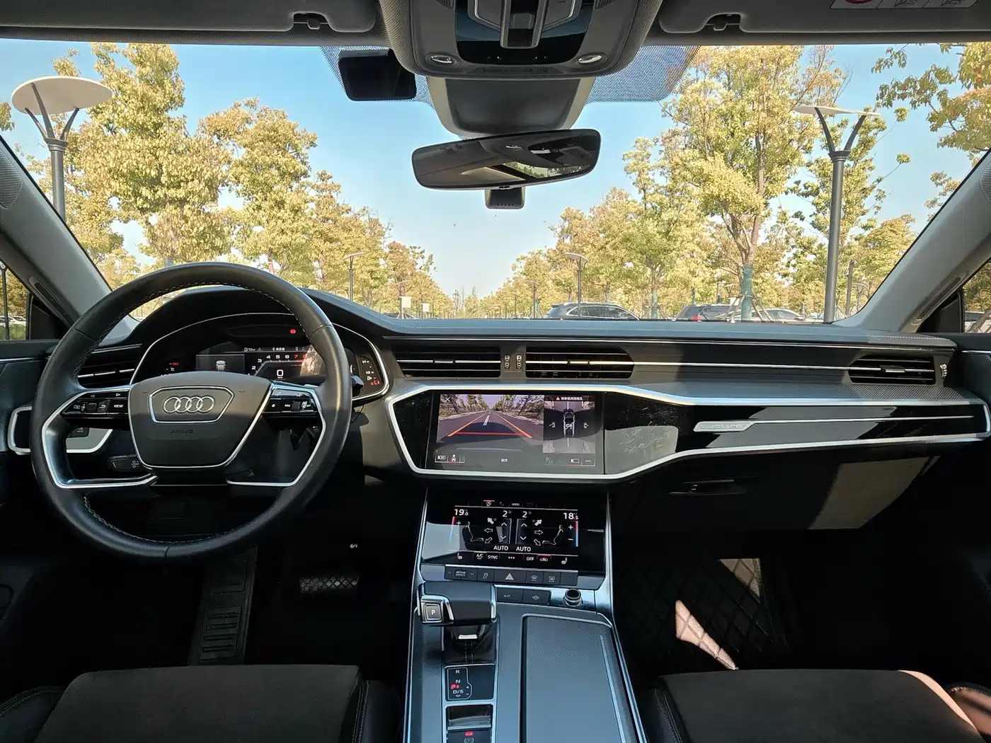 Audi A7L 2024 45TFSI quattro S-line Vision Edition Crystal Package фото 8