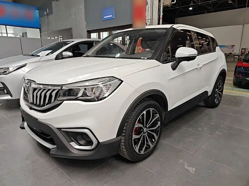 Zhonghua V3 2017 2017 1.5T Automatic Flagship