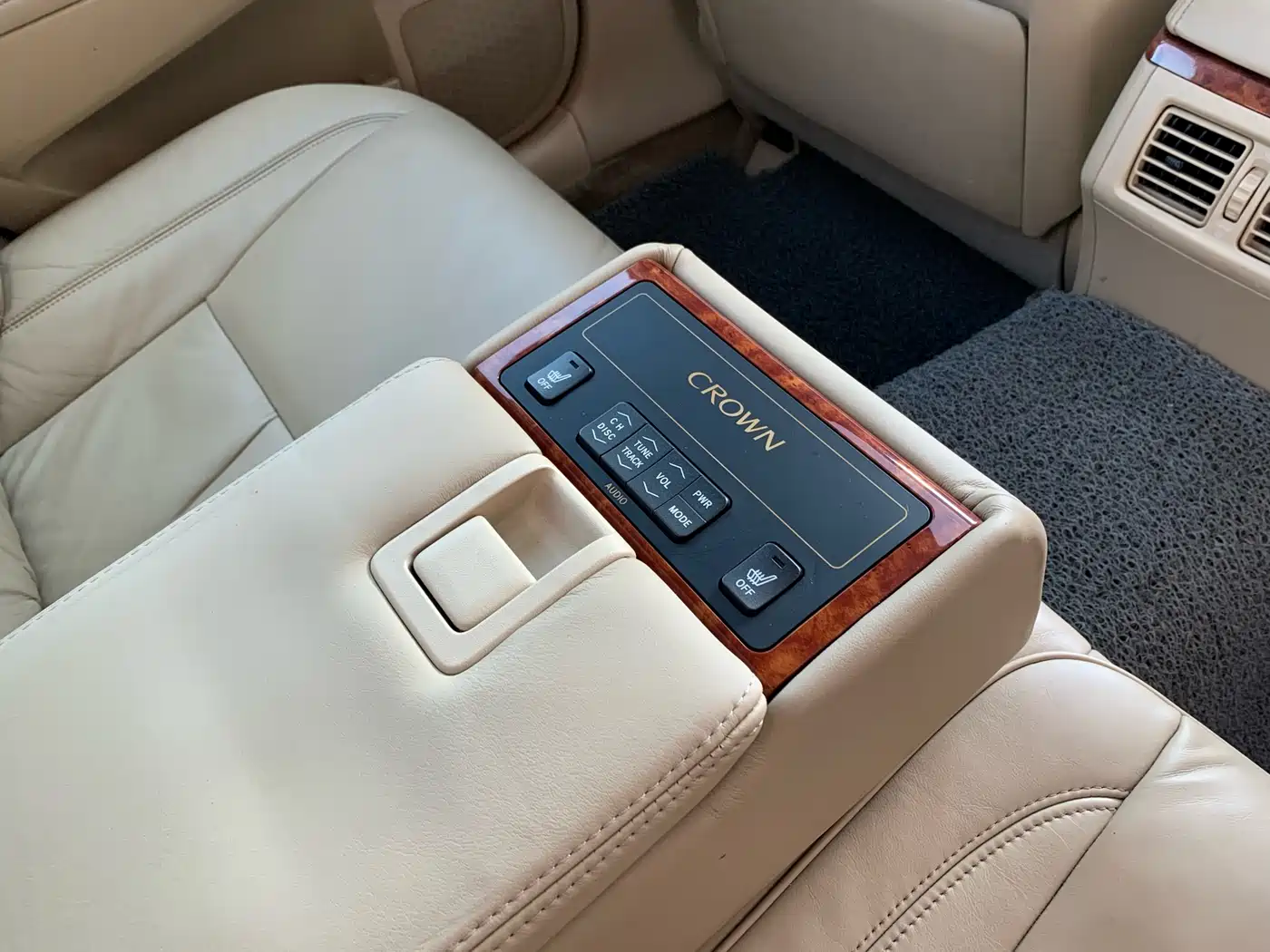 Toyota Crown 2007 3.0L Royal Saloon Fashion Navigation фото 11
