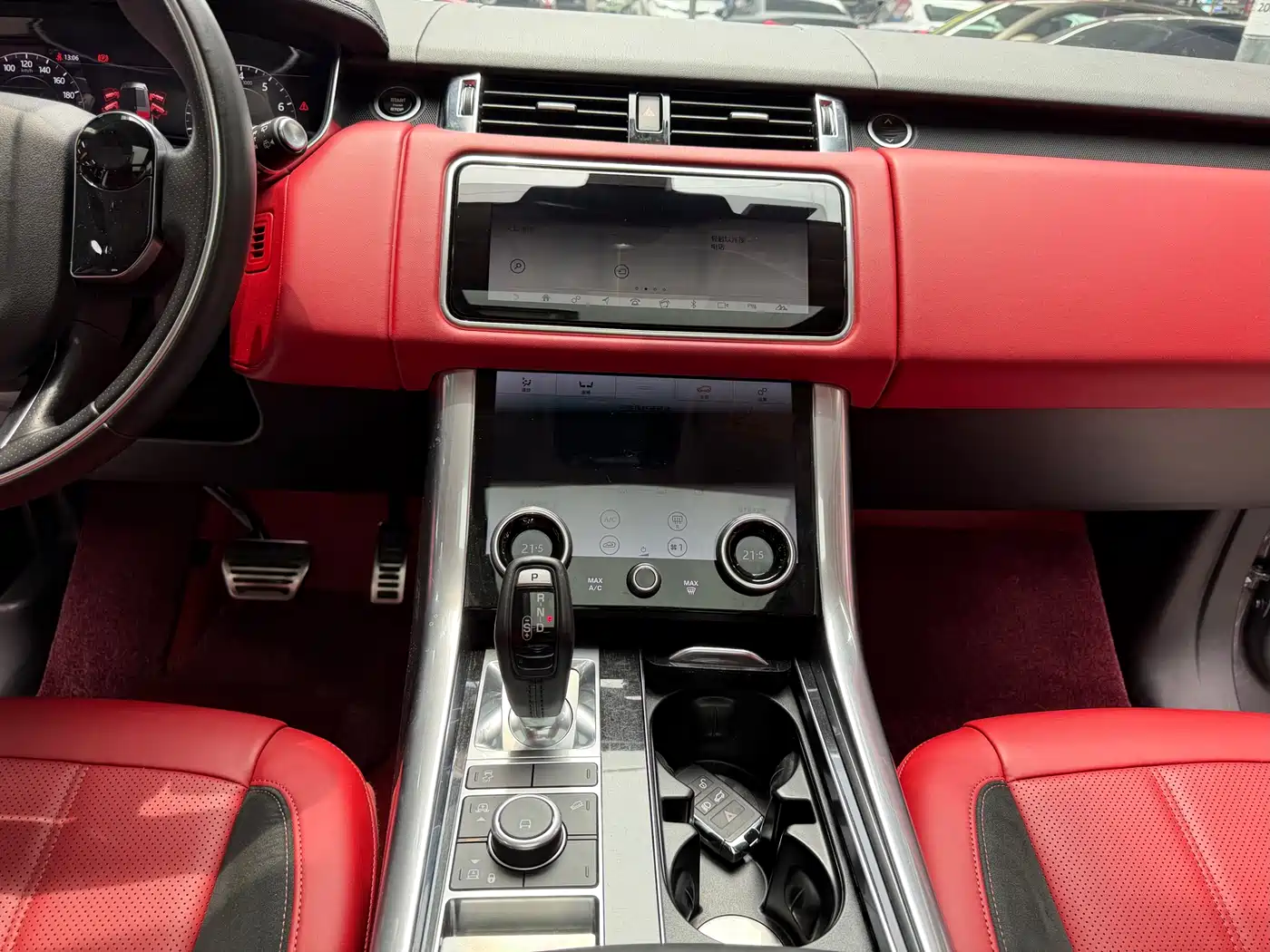 Land Rover Range Rover Sport 2021 3.0 L6 Gloss Black Edition фото 16