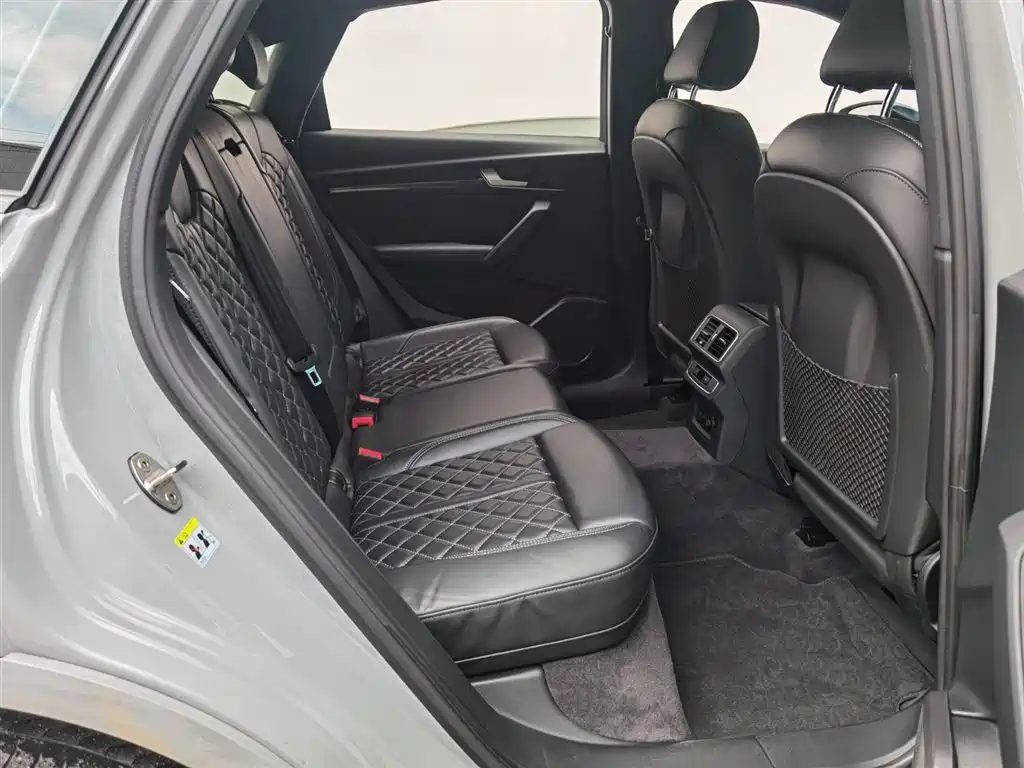 Audi Q5L Sportback 2021 40 TFSI Luxury фото 26