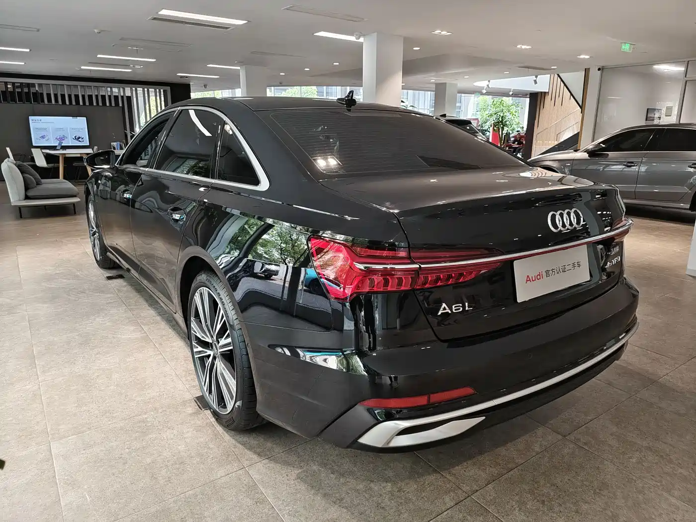 Audi A6L 2023 45 TFSI Premium Selection Dynamic фото 12