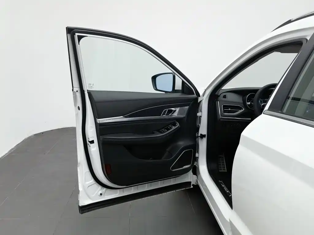 Фото 8 - Jetour X70