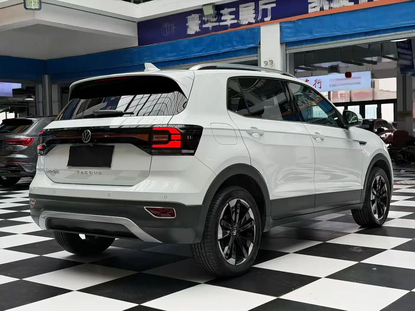 VOLKSWAGEN EXPLORING THE SHADOW