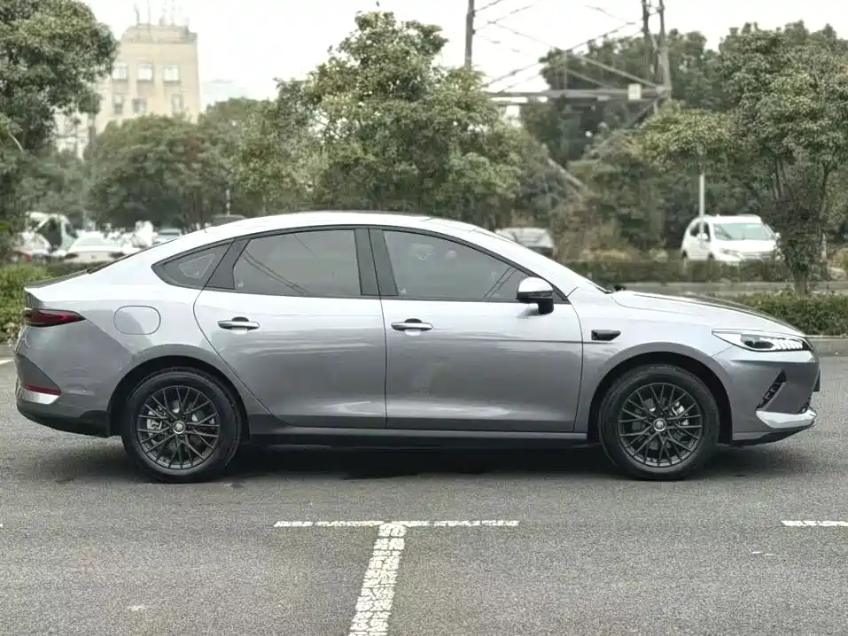 BYD Qin PLUS 2021 EV 500KM Luxury Model фото 6