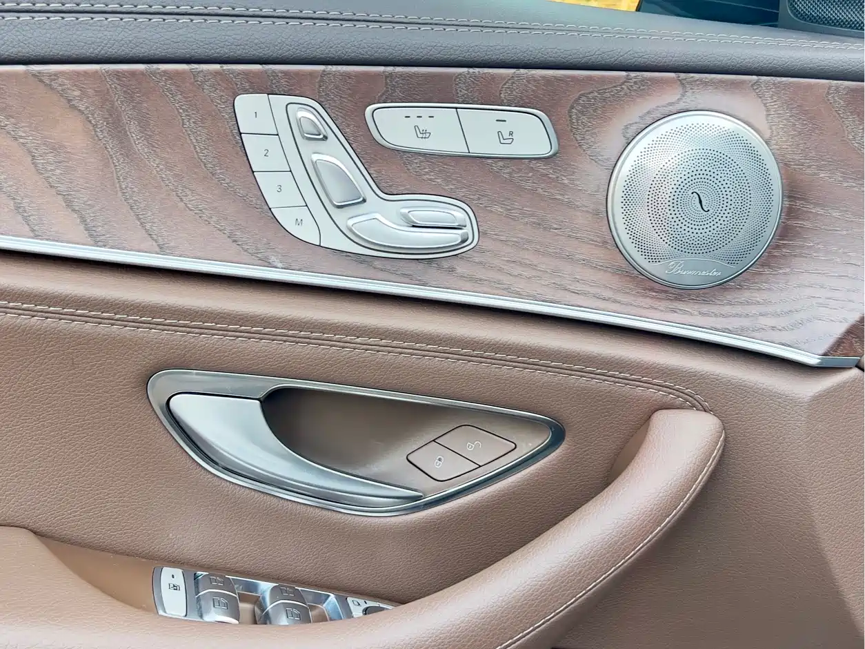 MERCEDES-BENZ E CLASS