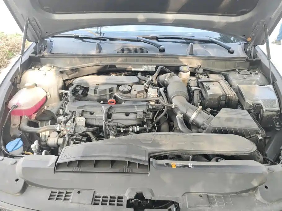 Photo 10 - Hyundai Sonata