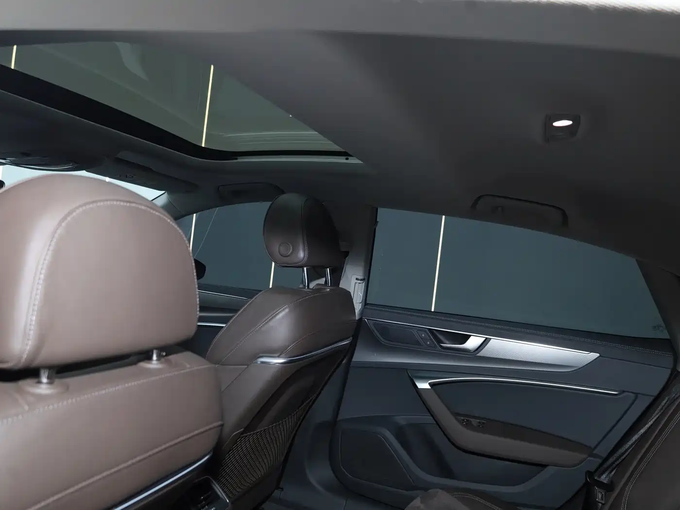 Audi A7L 2024 45TFSI S-line Dream Edition Crystal Package фото 12