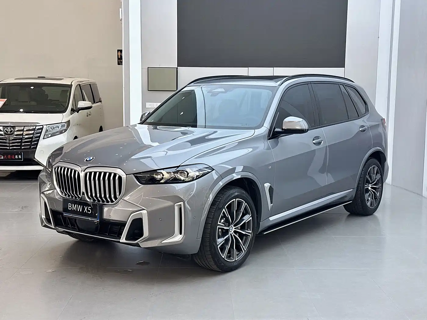 Фото 1 - BMW X5
