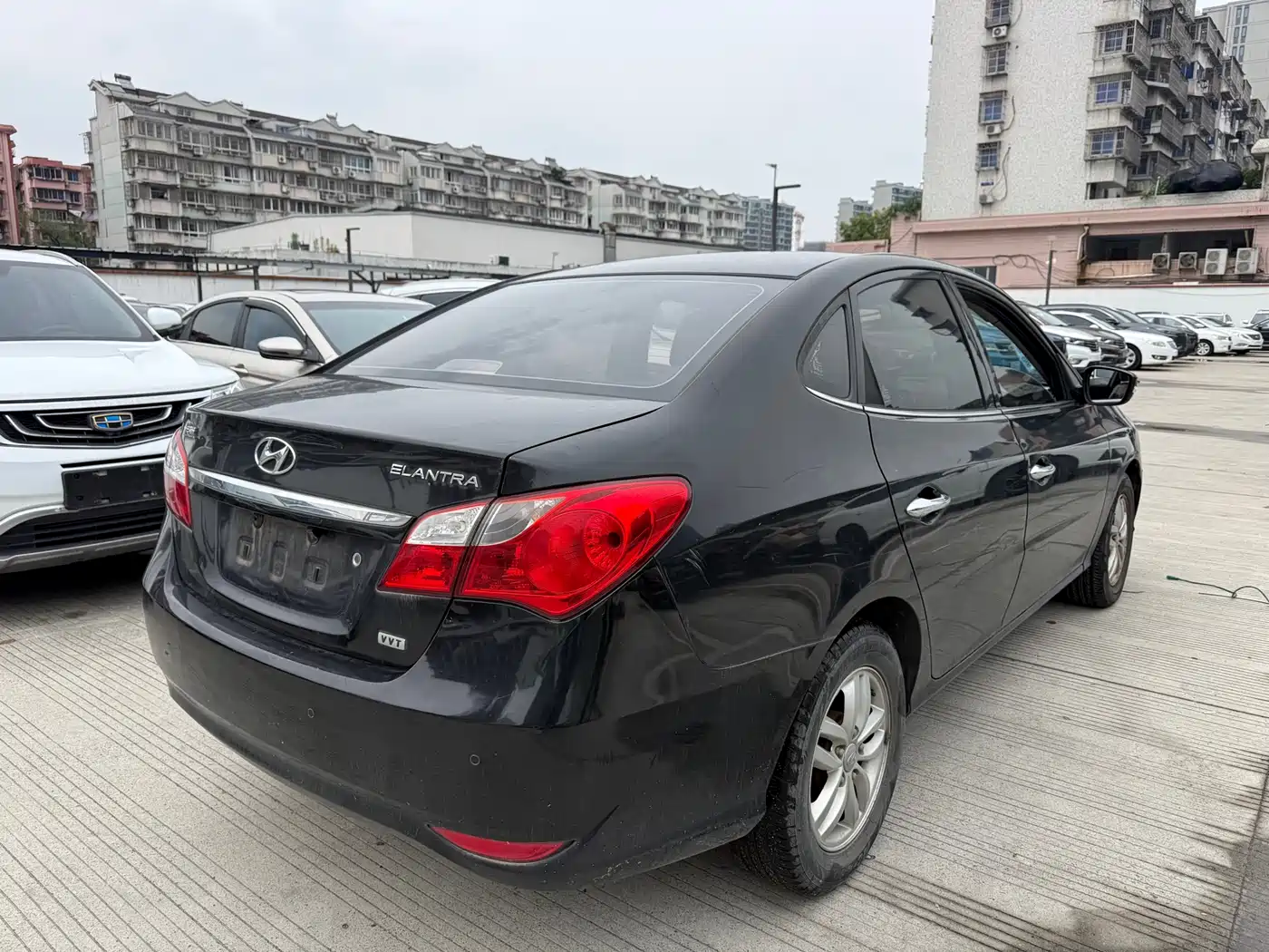 Hyundai Elantra 2011 1.6L Manual Luxury фото 9