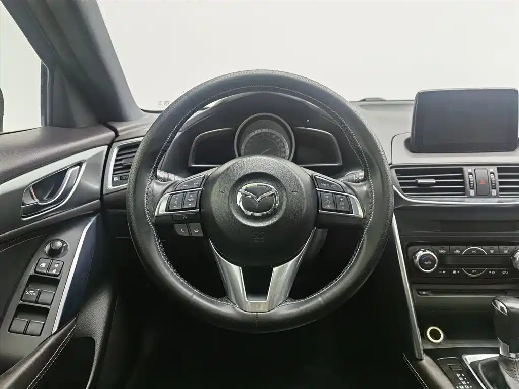 Mazda CX-4 2016 2.0L Automatic 2WD Skyactiv Premium Edition фото 11