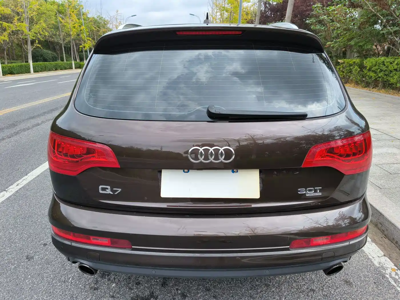 Photo 5 - Audi Q7