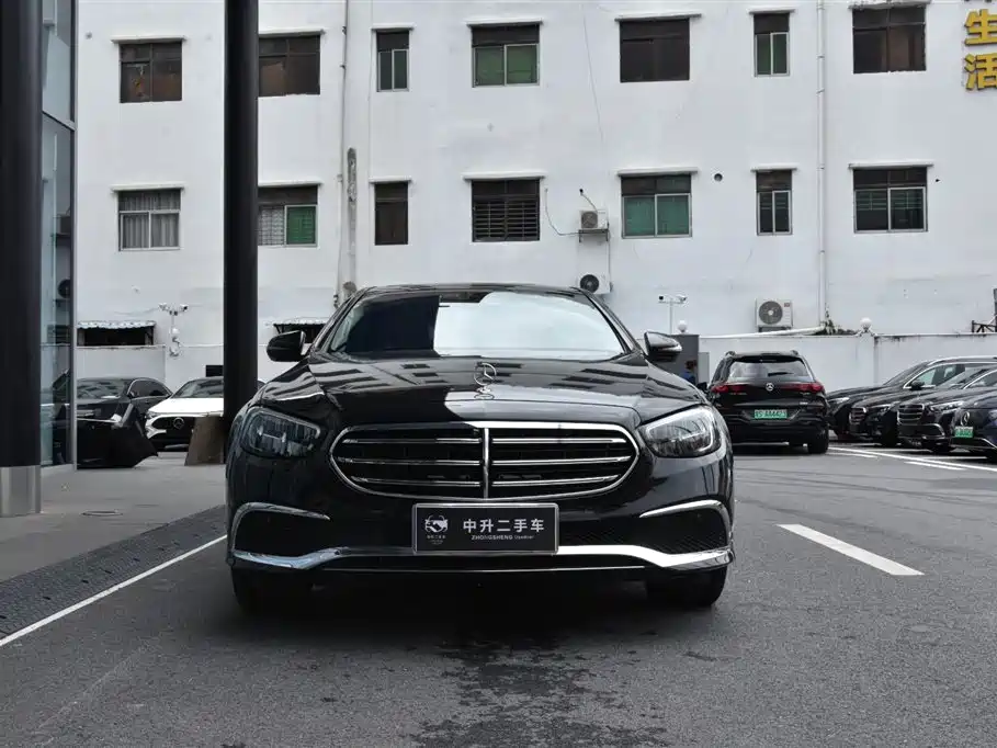 Mercedes-Benz E-Class, миниатюра 2