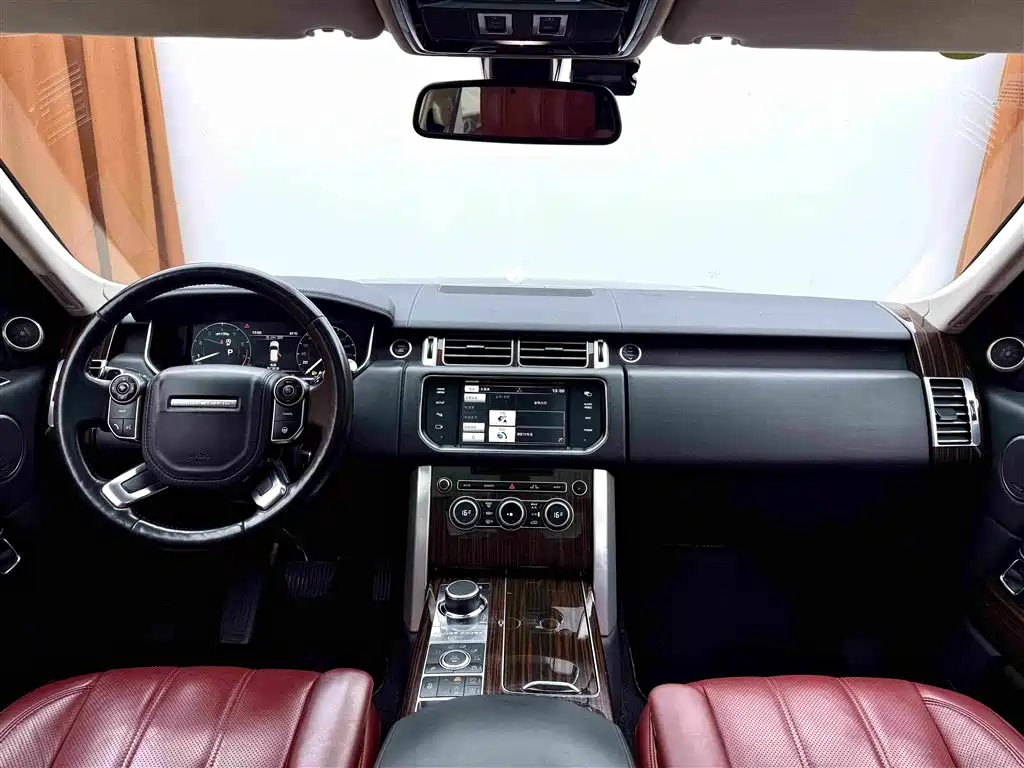 Фото 9 - Land Rover Range Rover