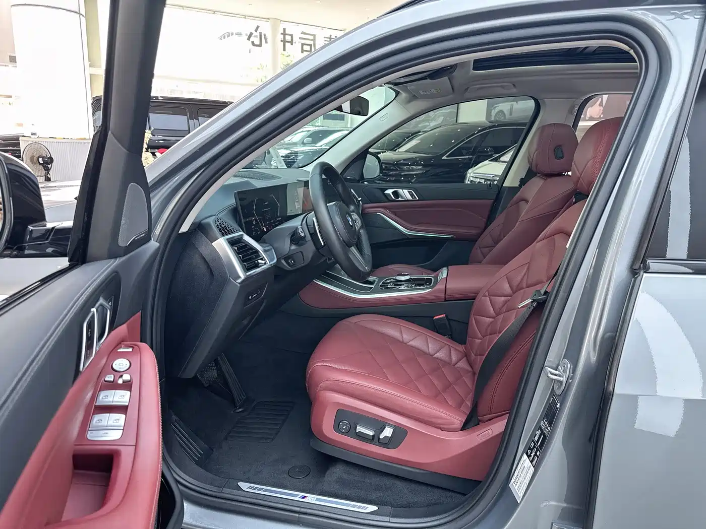 Фото 13 - BMW X5