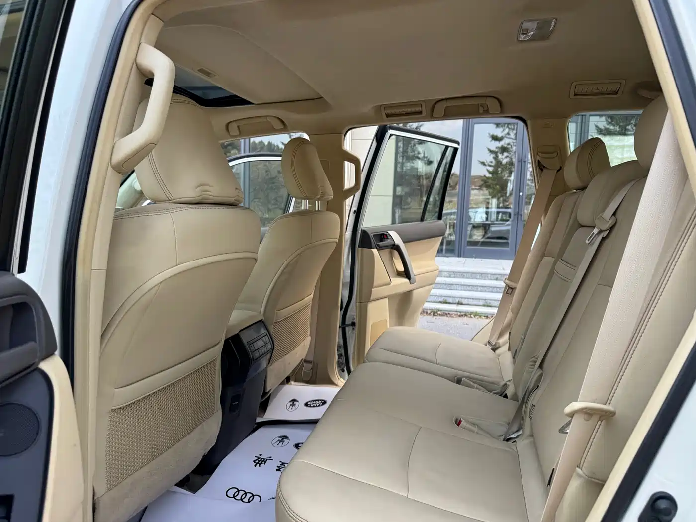 Toyota Prado (Import) 2014 2.7L Automatic Luxury фото 8