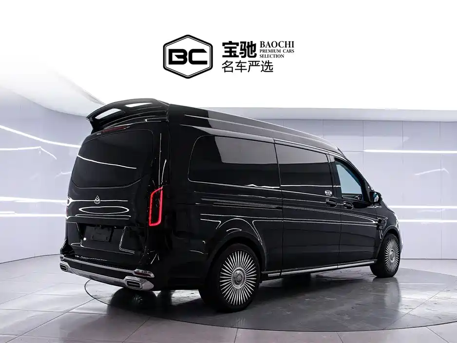 Mercedes-Benz Vito 2023 2.0T Business 7-Seater фото 3