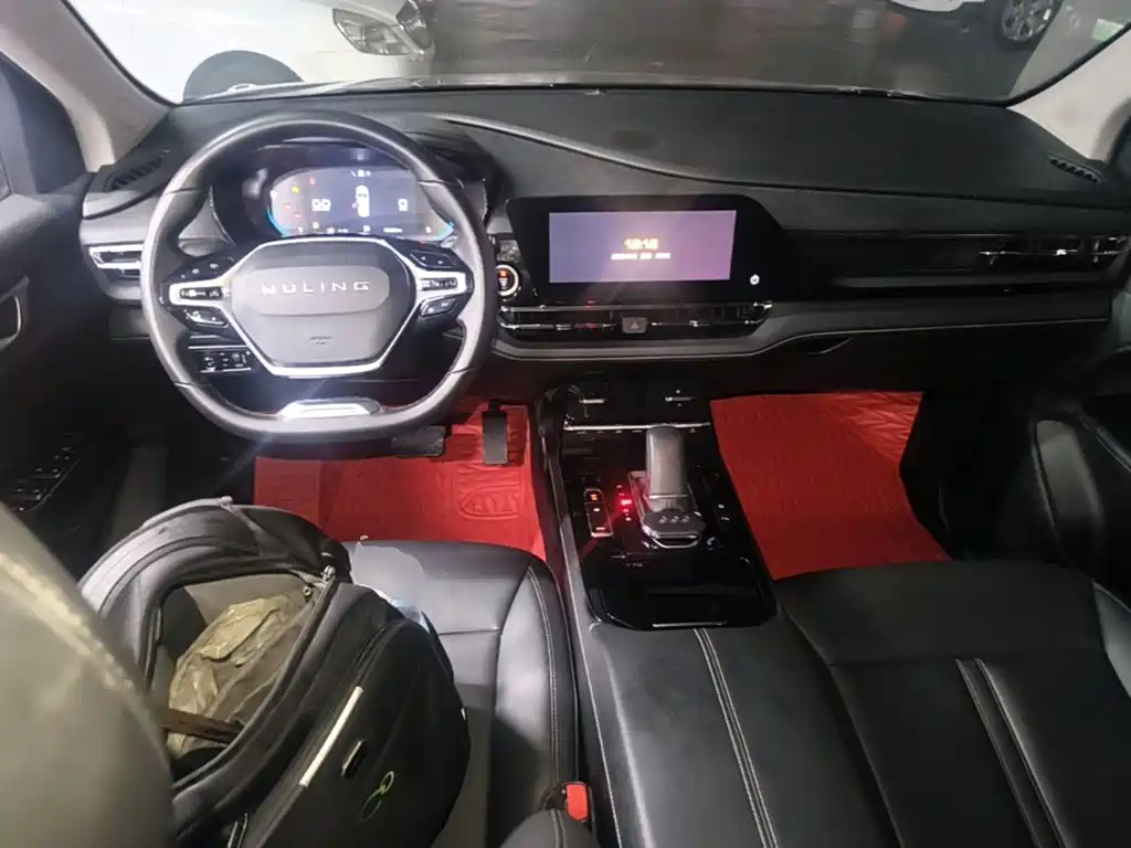 Photo 10 - Wuling Motors Wuling Victory