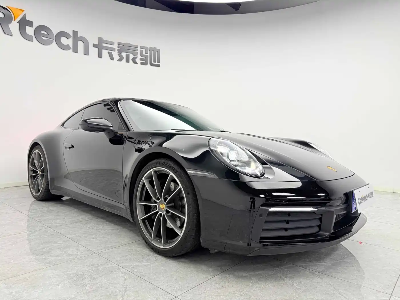 Photo 3 - Porsche 911