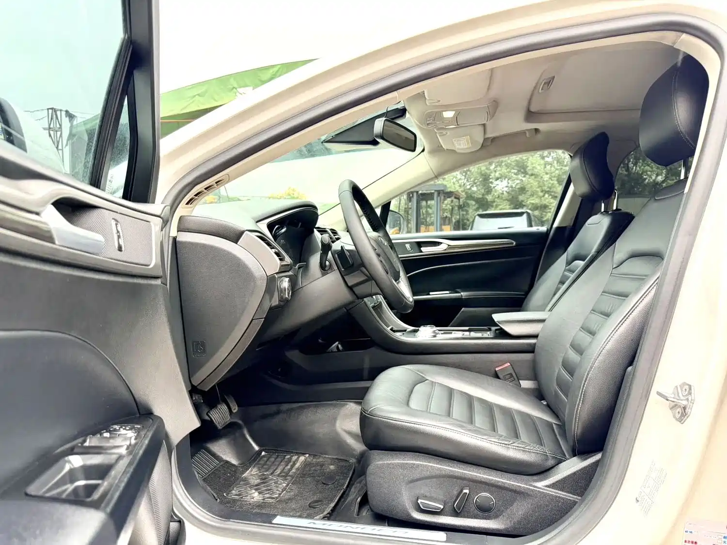 Фото 6 - Ford Mondeo