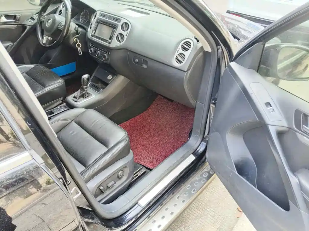 Photo 13 - Volkswagen Tiguan
