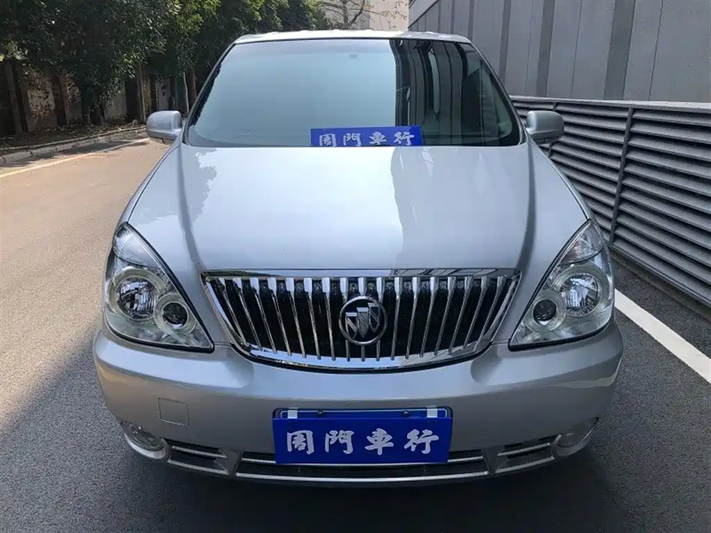 Buick GL8 2013 2.4L Classic фото 2
