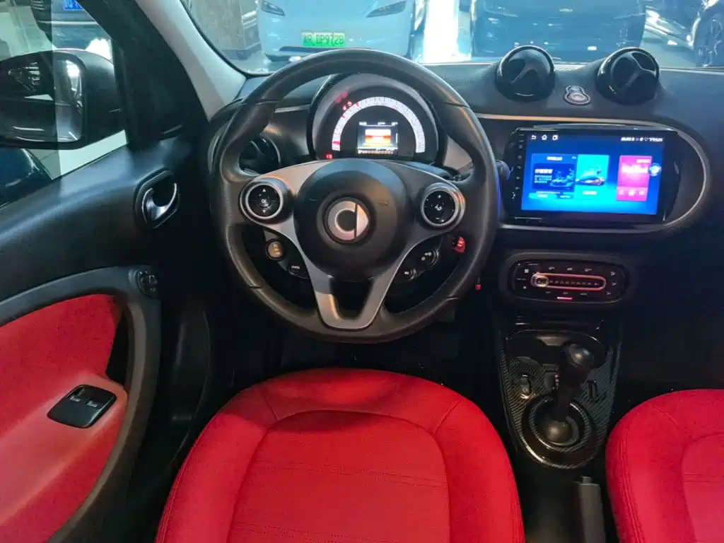 smart forfour 2018 2018 1.0L 52kW Passion Edition
