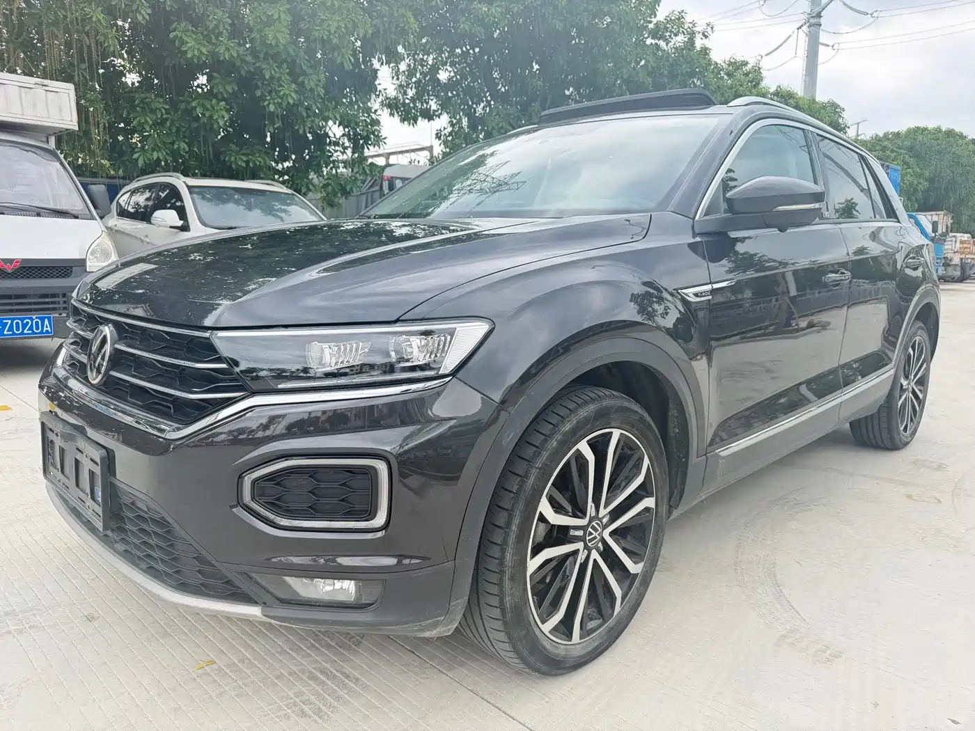 VOLKSWAGEN T-ROC EXPLORING SONGS