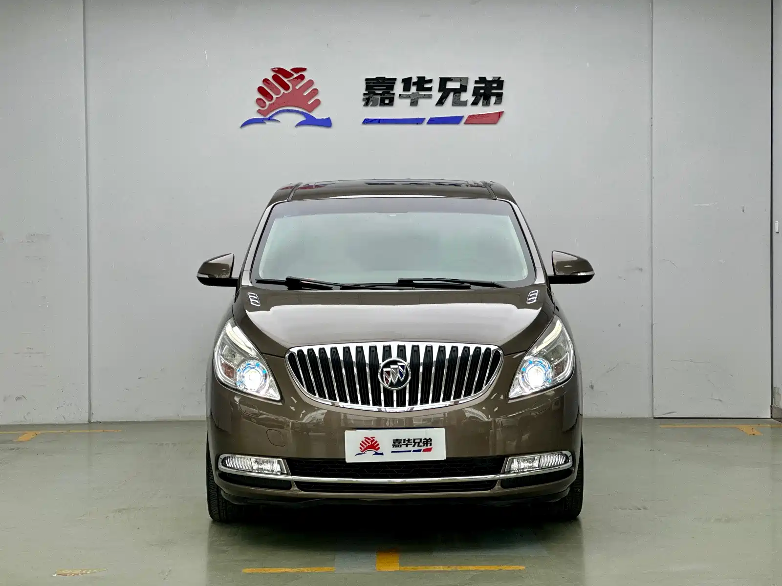 Photo 4 - Buick GL8