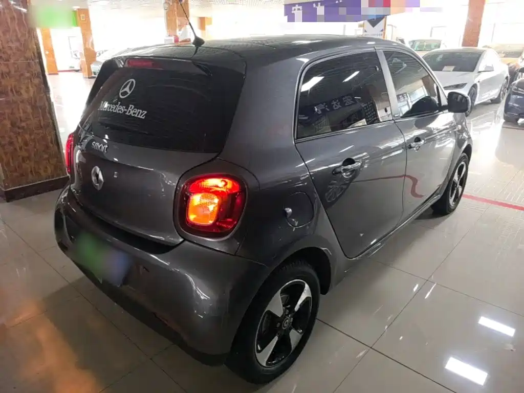 smart forfour 2018 2018 1.0L 52kW Passion Edition