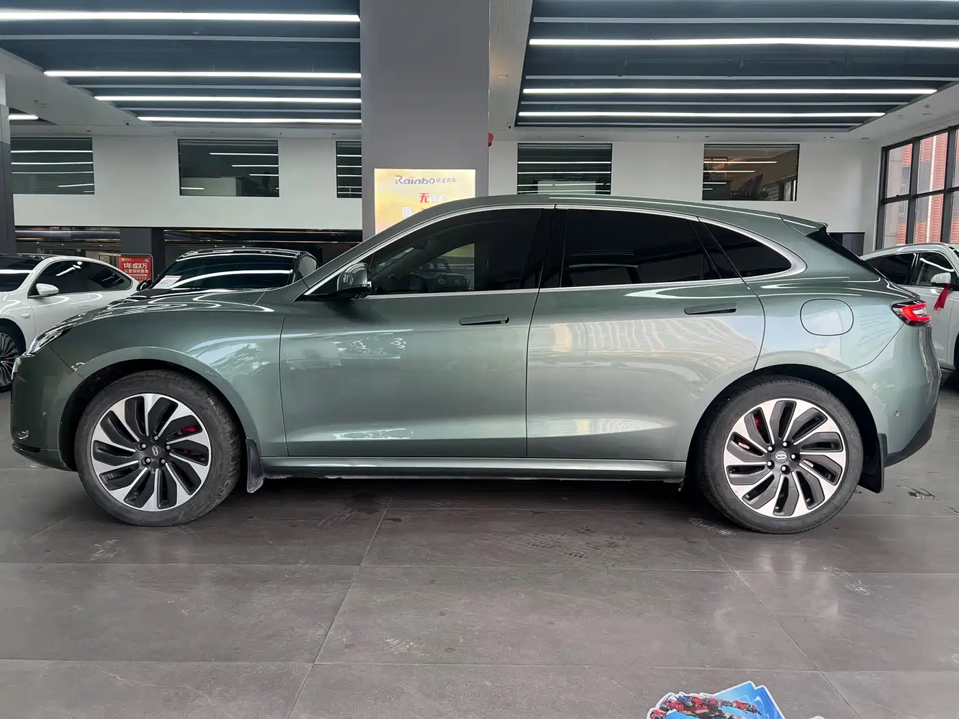 AITO Wenjie AITO M5 2022 Extended Range AWD Ultimate Edition фото 4