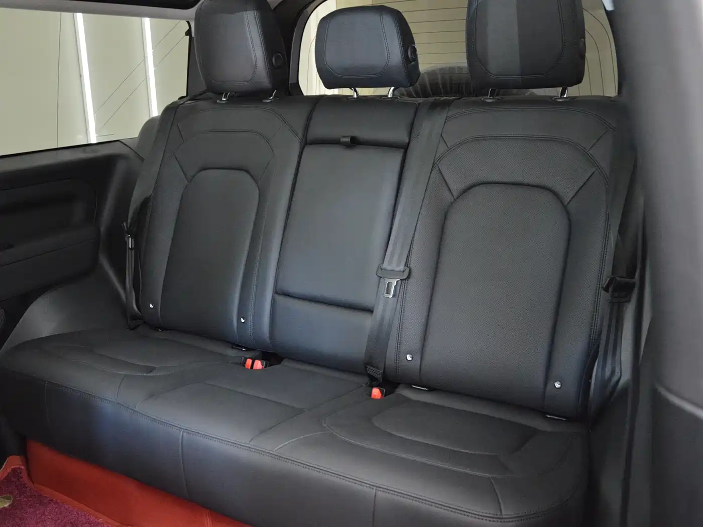 Фото 7 - Land Rover Defender
