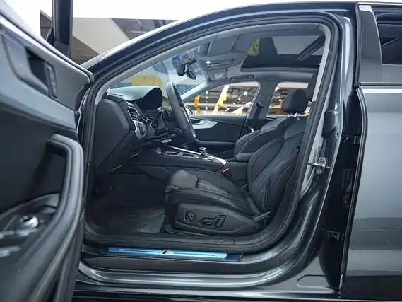Audi A4L 2022 40 TFSI Luxury Dynamic фото 7