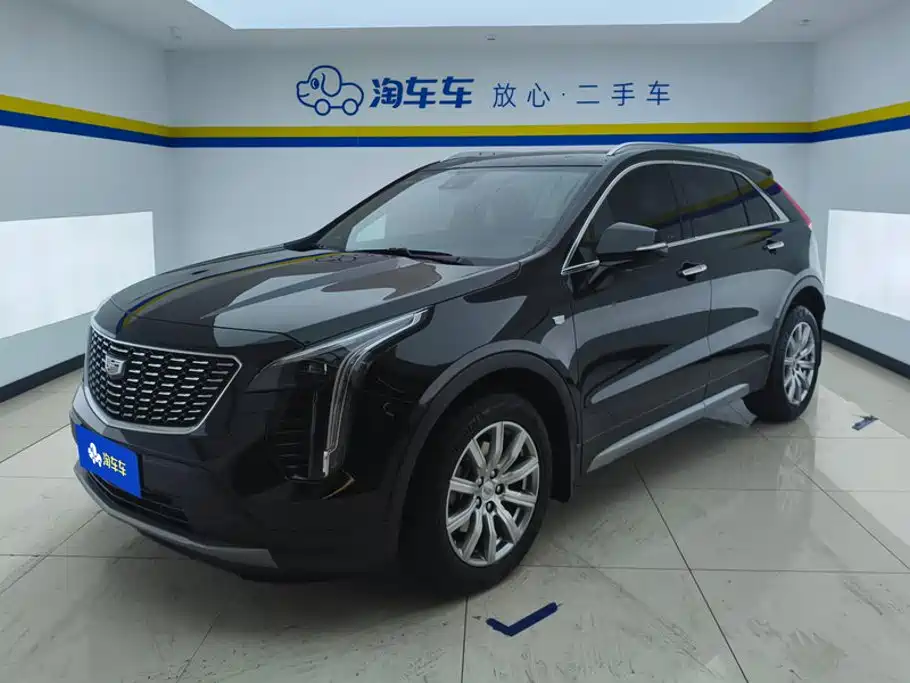 CADILLAC XT4
