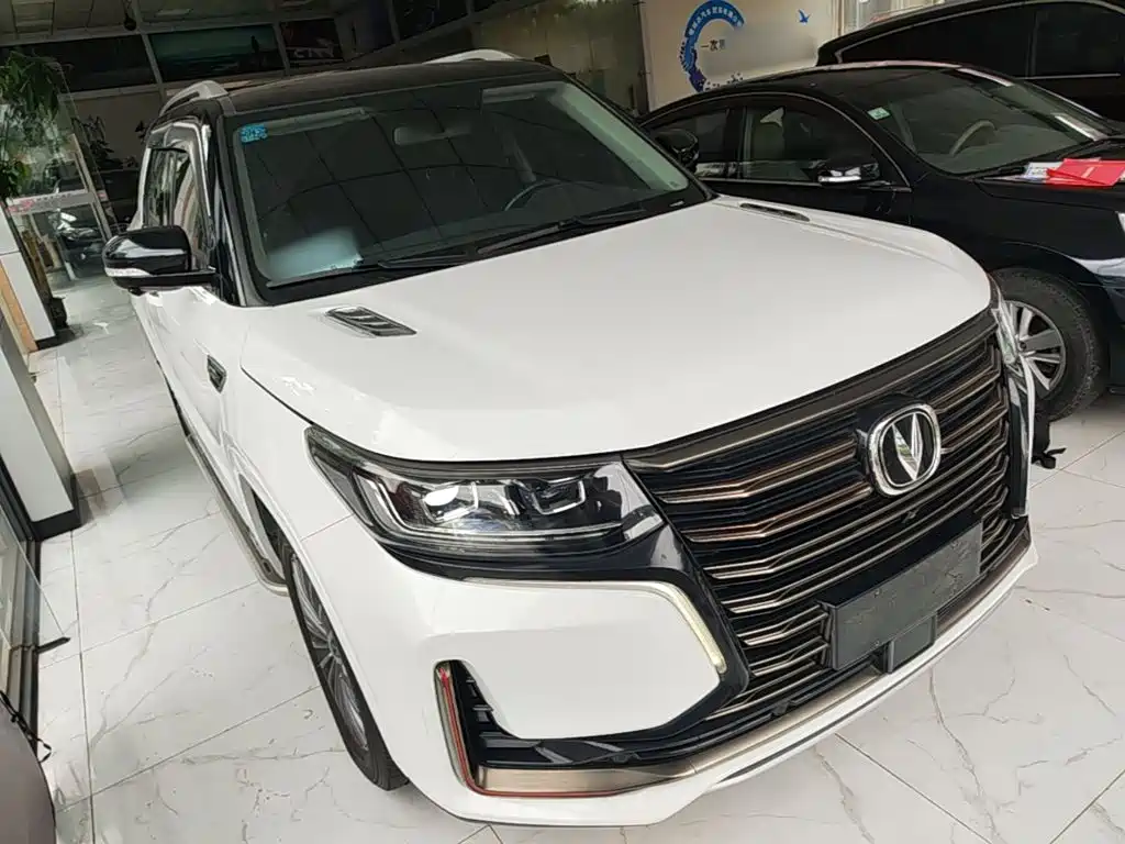 Photo 4 - Changan CS95
