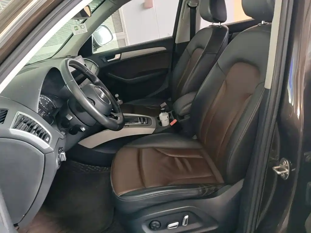 Audi Q5 2018 2017 Plus 40 TFSI Progressive