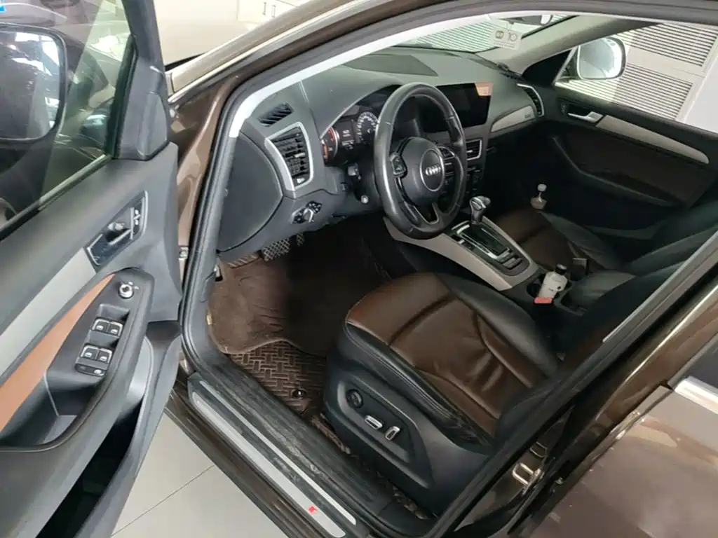 Audi Q5 2018 2017 Plus 40 TFSI Progressive