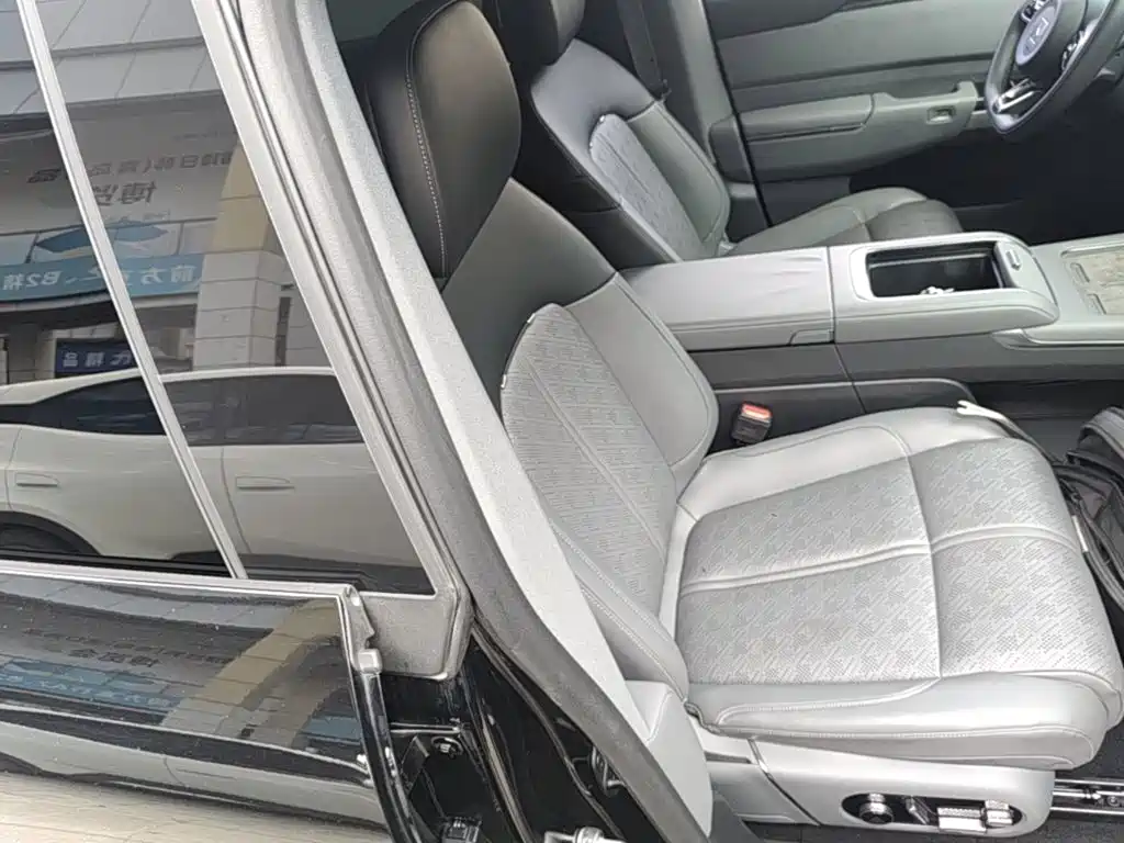 ZEEKR 7X 2024 2025 Model 75kWh RWD Smart Driving Edition