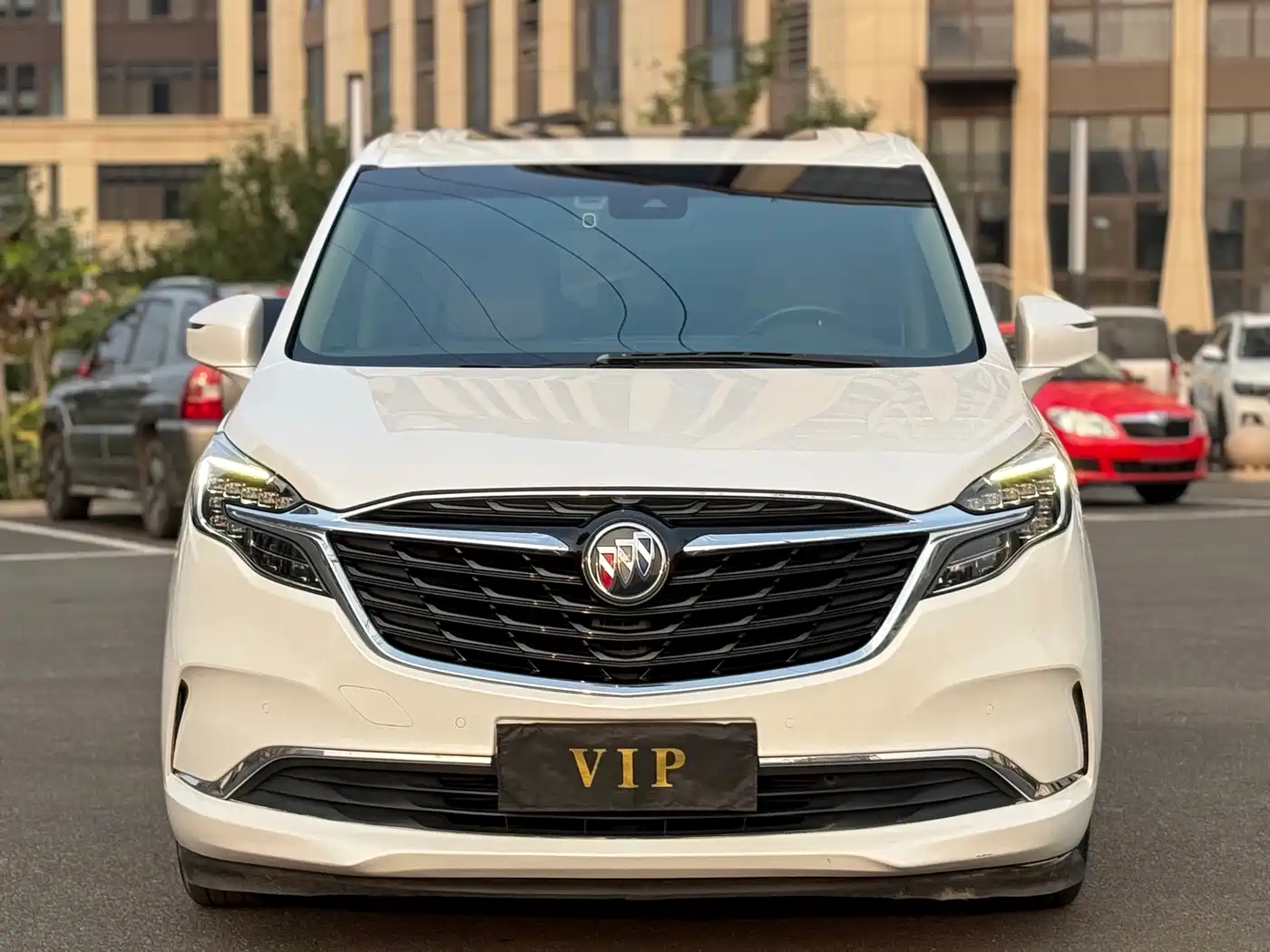 Фото 2 - Buick GL8