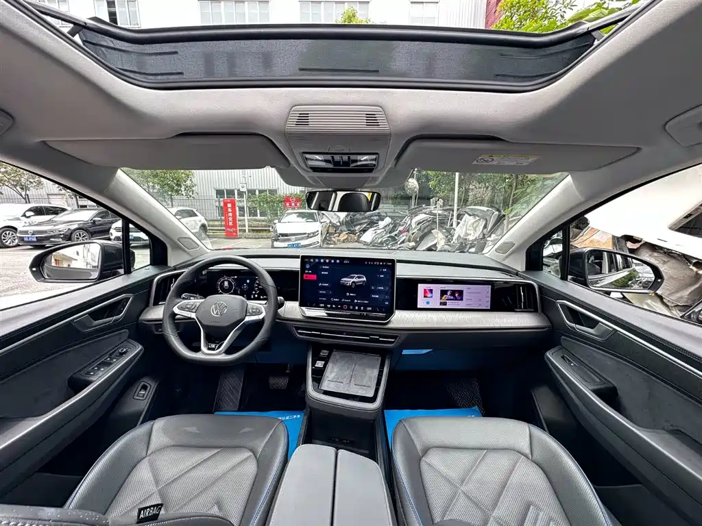 Volkswagen Talagon 2025 450TSI R-Line 6-Seater фото 7