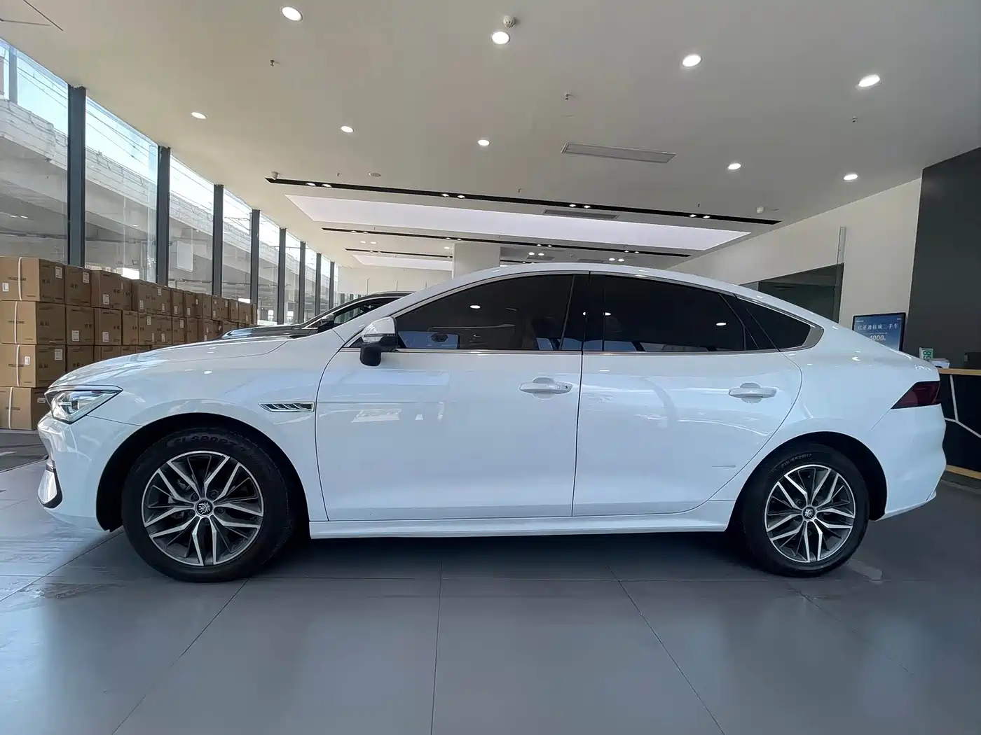 Фото 4 - BYD Qin PLUS