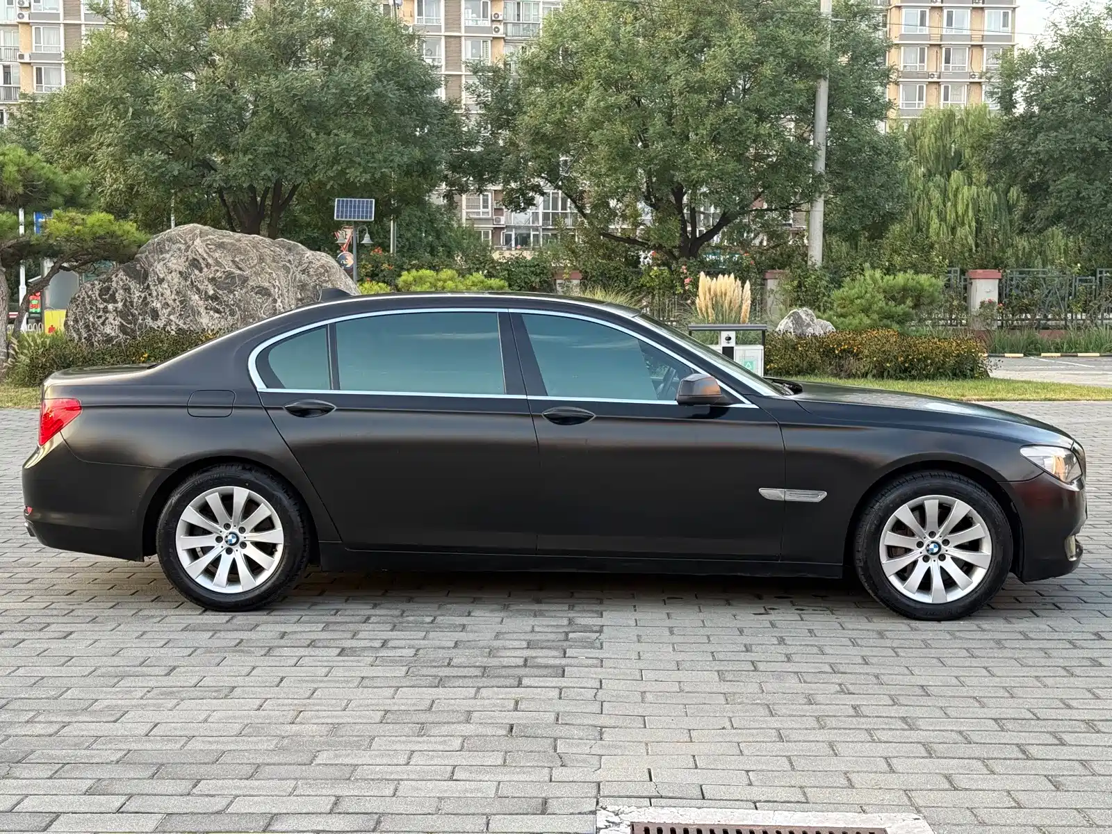 صورة 8 - BMW 7 Series