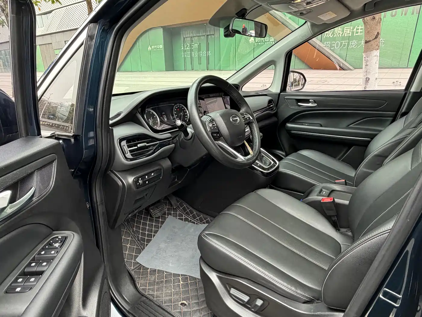 GAC Trumpchi Trumpchi M6 2021 270T DCT Premium Edition (7-seater) фото 9
