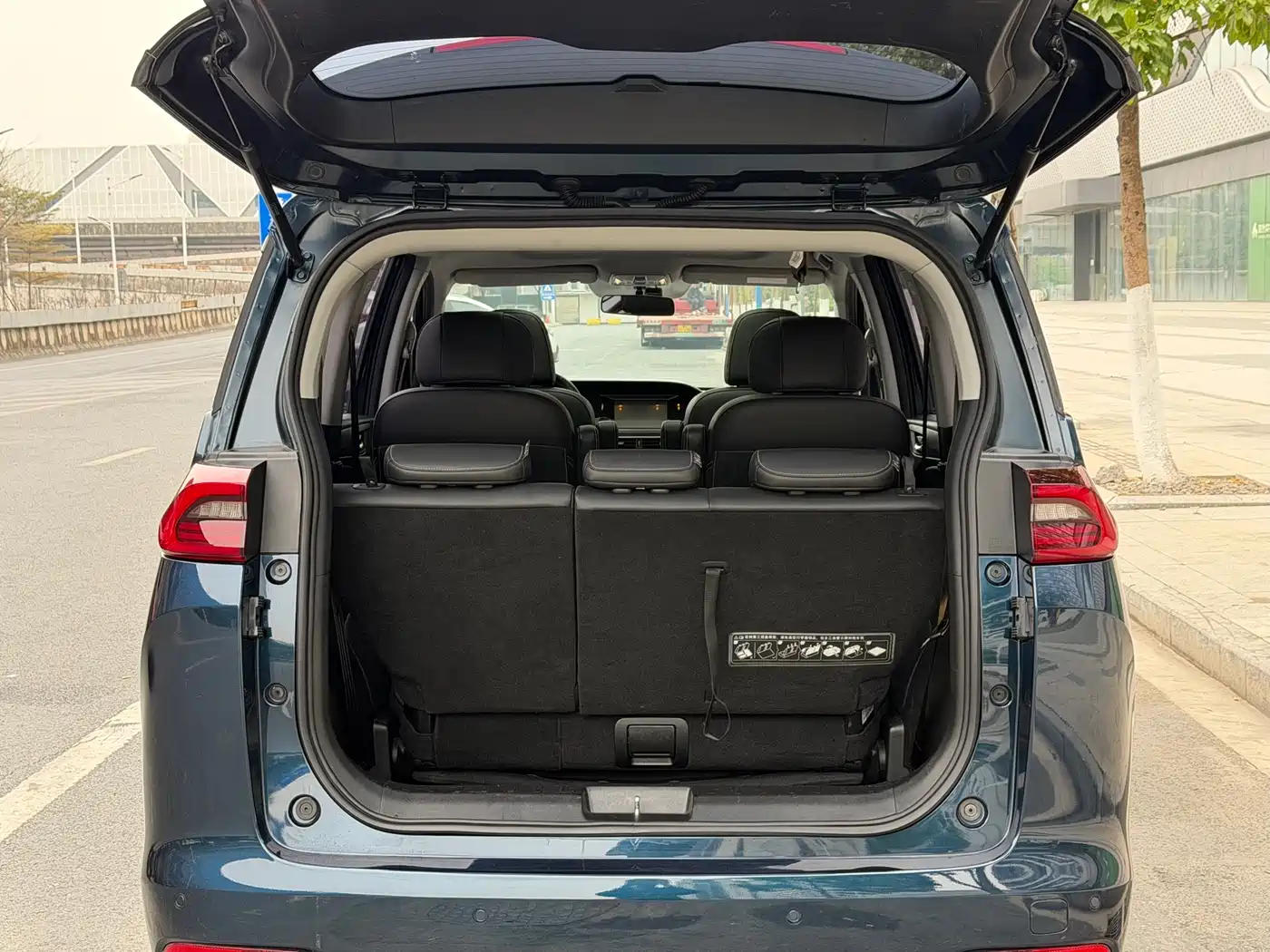 GAC Trumpchi Trumpchi M6 2021 270T DCT Premium Edition (7-seater) фото 7